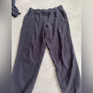 Lululemon Align Joggers size 8 in Black